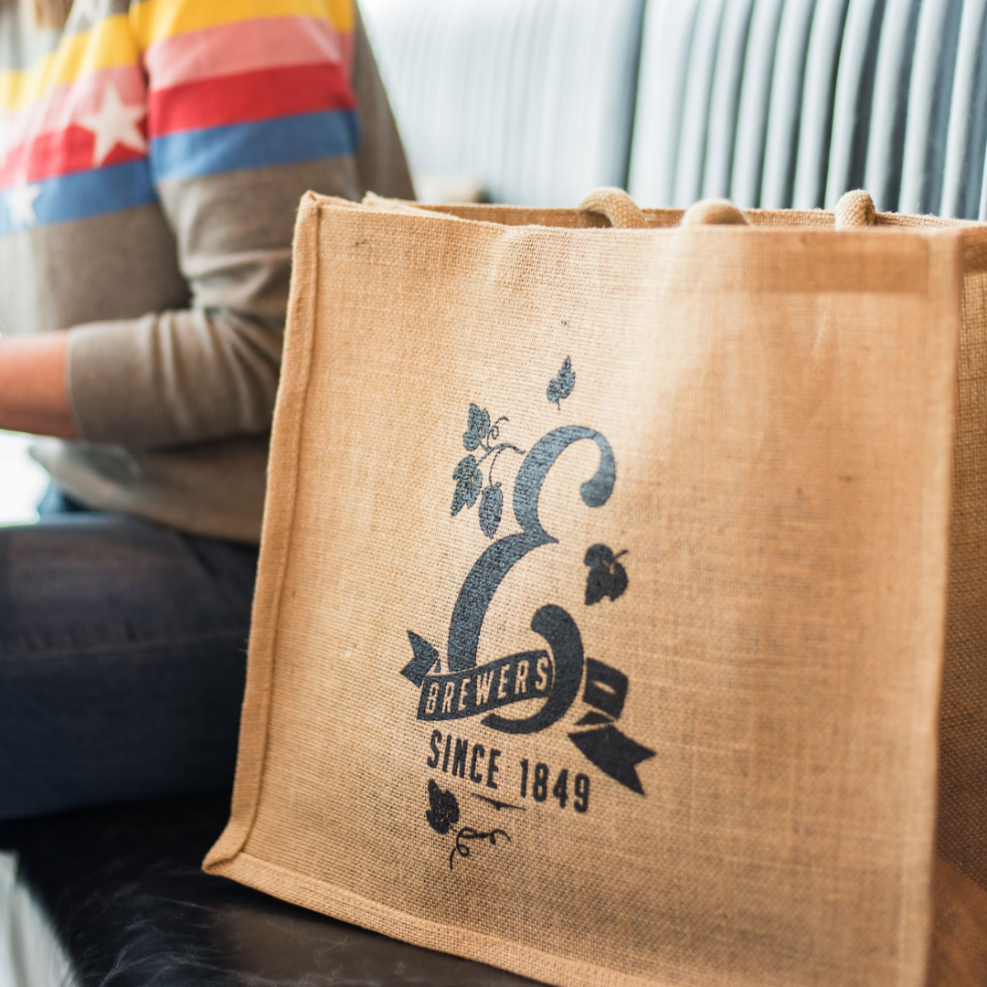 e jute shopper bag on seat